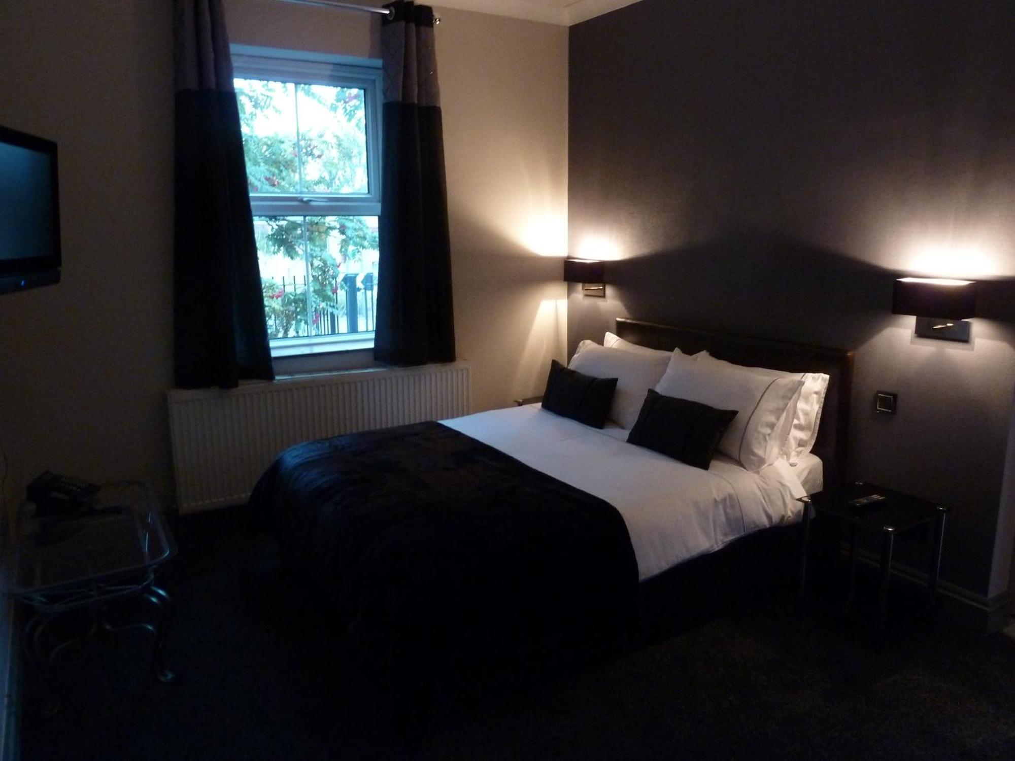 The Castle Bed & Breakfast Norwich Exterior photo